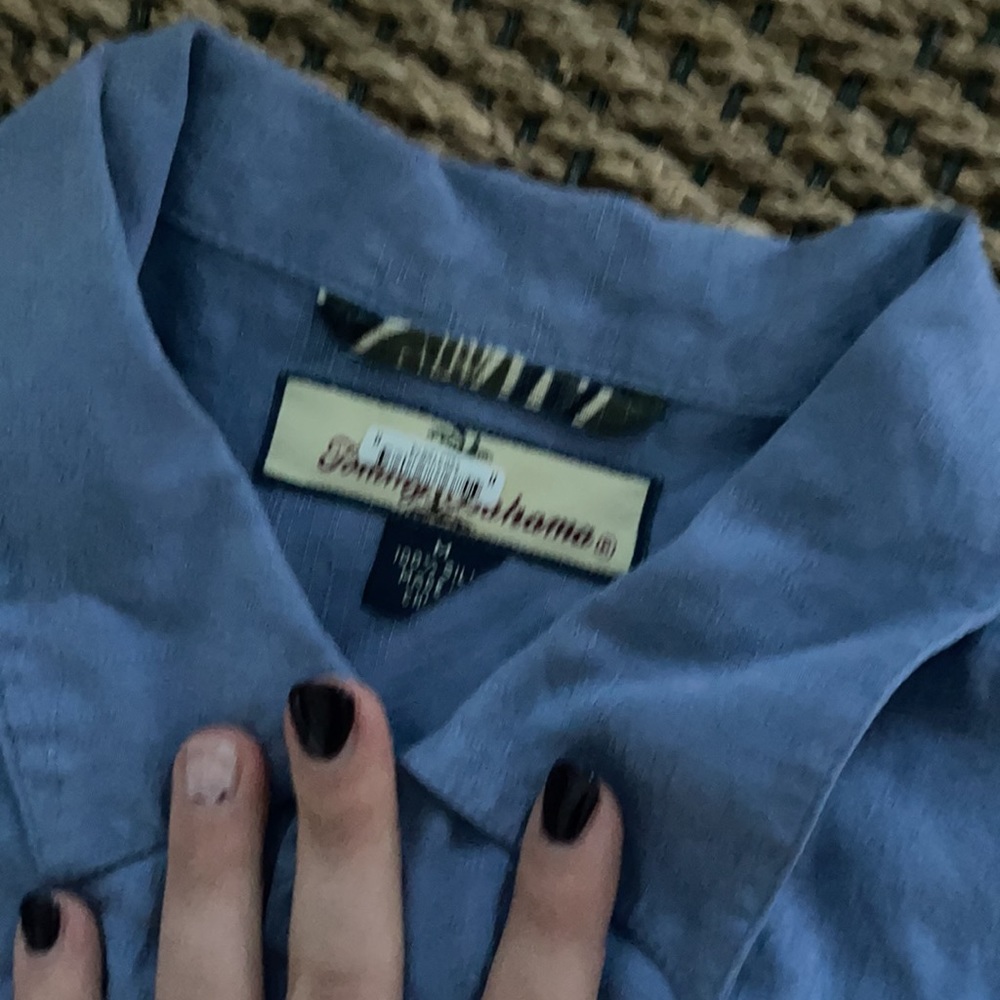 Tommy bahama shirt - Picture 3 of 4